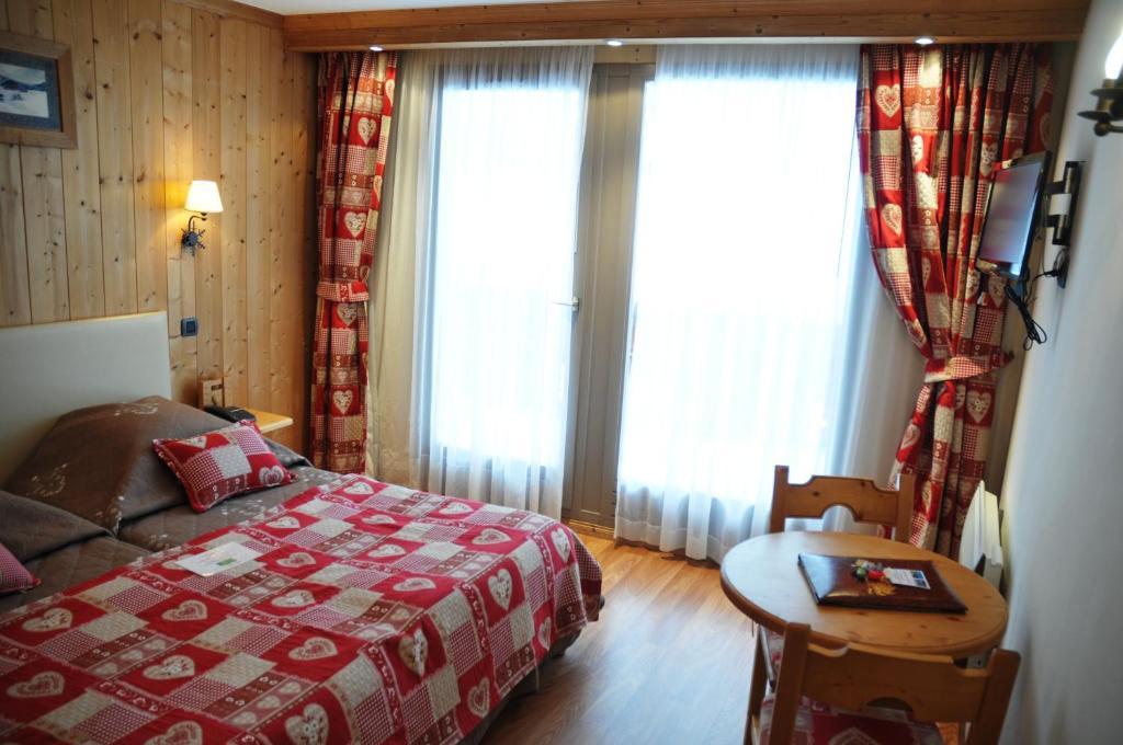 Le Calgary Hotel Les Saisies Cameră foto